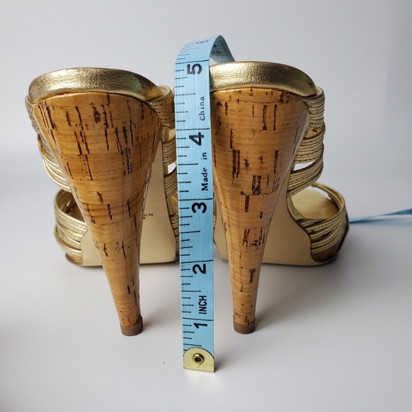 JLO Golden Heels Size 7 - Picture 8 of 9